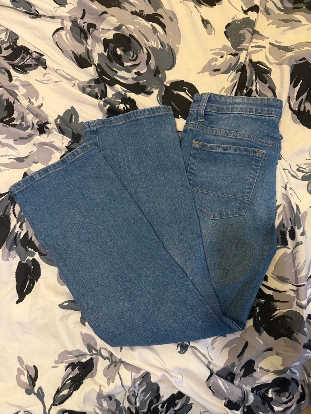 Classic Cat & Jack Bootcut Jeans in Medium Blue - Picture 4 of 4